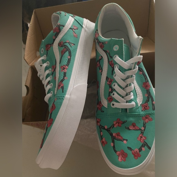 NWT Custom hand painted Vans - Picture 3 of 13
